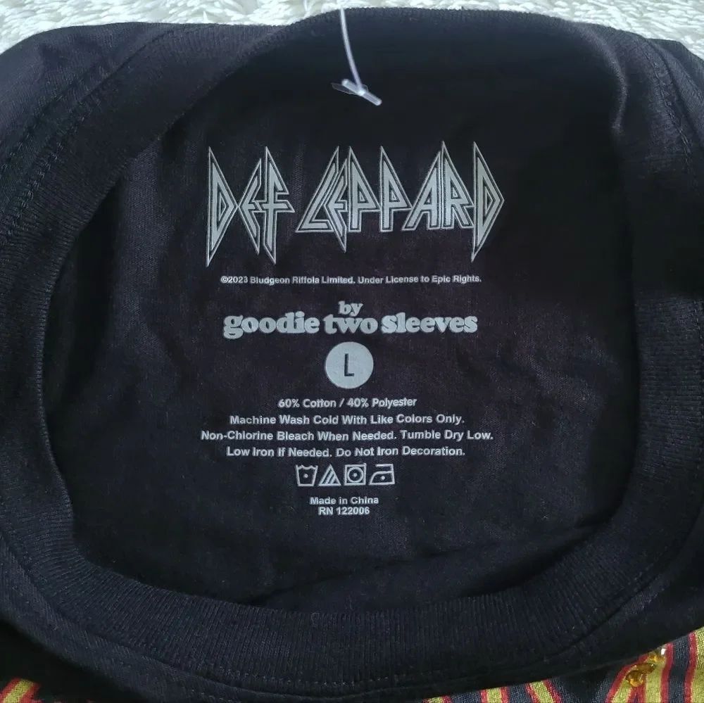 Goodie Two✌️ Sleeves Def🙉 Leppard🐆 "Adrenalize" Graphic Tee👕 - Picture 5 of 12